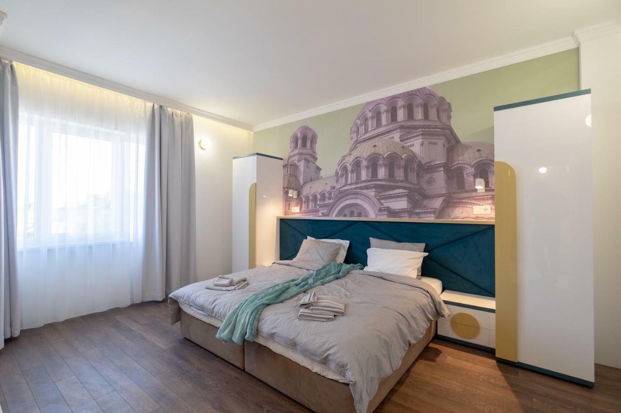 Vitosha Blvd 3-Bedroom, 2-Bathroom Lux Suite Sofia Esterno foto