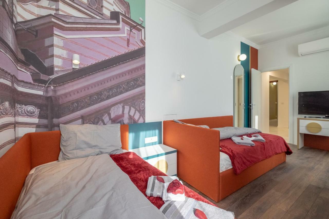 Vitosha Blvd 3-Bedroom, 2-Bathroom Lux Suite Sofia Esterno foto