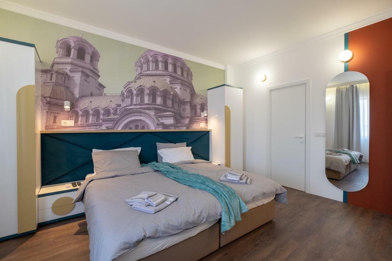 Vitosha Blvd 3-Bedroom, 2-Bathroom Lux Suite Sofia Esterno foto