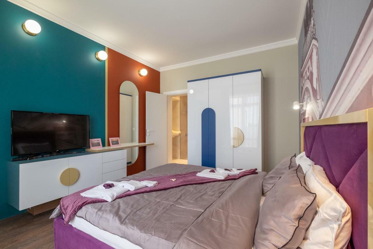 Vitosha Blvd 3-Bedroom, 2-Bathroom Lux Suite Sofia Esterno foto